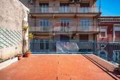 Foto Appartamento in vendita a Catania - 4 locali 145mq