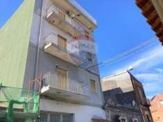 Foto Appartamento in vendita a Catania - 4 locali 77mq