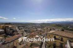 Foto Appartamento in vendita a Catanzaro - 4 locali 150mq
