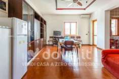 Foto Appartamento in vendita a Caulonia - 3 locali 120mq