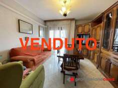 Foto Appartamento in vendita a Cesano Boscone - 3 locali 87mq