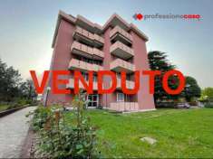 Foto Appartamento in vendita a Cesano Boscone