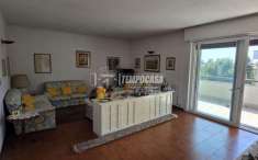 Foto Appartamento in vendita a Cesano Boscone