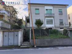 Foto Appartamento in vendita a Cesena - 8 locali 130mq