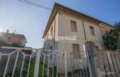 Foto Appartamento in vendita a Cesena