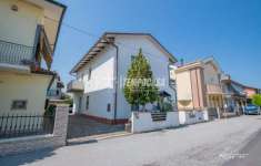 Foto Appartamento in vendita a Cesena