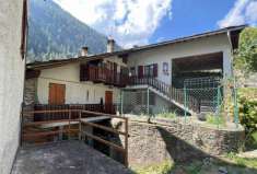Foto Appartamento in vendita a Champorcher