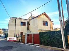 Foto Appartamento in vendita a Chieti