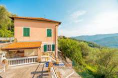 Foto Appartamento in vendita a Chiusanico