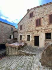 Foto Appartamento in vendita a Chiusdino