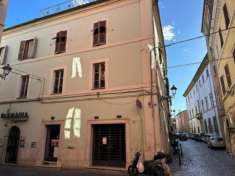 Foto Appartamento in vendita a Civita Castellana - 6 locali 150mq