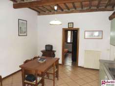 Foto Appartamento in vendita a Colle Di Val D'Elsa
