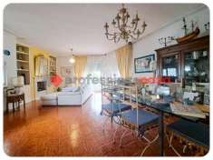 Foto Appartamento in vendita a Collesalvetti