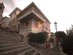 Foto Appartamento in vendita a Colli al Metauro