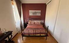 Foto Appartamento in vendita a Como