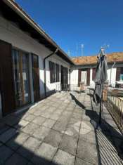 Foto Appartamento in vendita a Como