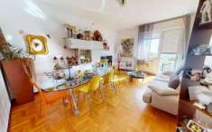 Foto Appartamento in vendita a Como