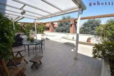 Foto Appartamento in vendita a Corbetta - 4 locali 170mq