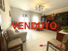 Foto Appartamento in vendita a Corsico