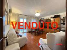 Foto Appartamento in vendita a Corsico