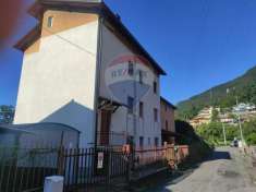 Foto Appartamento in vendita a Costa Volpino