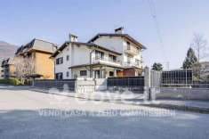 Foto Appartamento in vendita a Cuvio