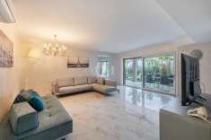 Foto Appartamento in vendita a Desenzano Del Garda