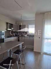 Foto Appartamento in Vendita a Desenzano del Garda
