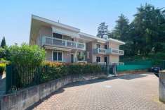 Foto Appartamento in vendita a Desenzano Del Garda