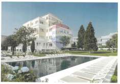 Foto Appartamento in vendita a Desenzano Del Garda