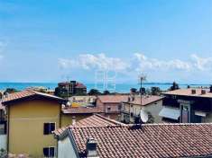 Foto Appartamento in Vendita a Desenzano del Garda centri: Desenzano del Garda