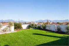 Foto Appartamento in Vendita a Desenzano del Garda centri: Desenzano del Garda