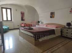 Foto Appartamento in Vendita a Dolceacqua Vicolo Cantone