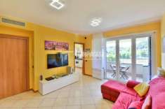 Foto Appartamento in vendita a Dolzago