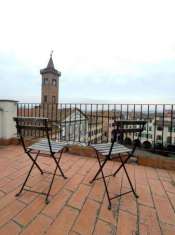 Foto Appartamento in Vendita a Empoli Piazza Farinata degli Uberti,  50053