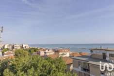 Foto Appartamento in vendita a Falconara Marittima