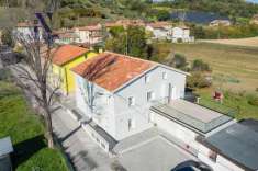 Foto Appartamento in vendita a Fano