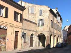 Foto Appartamento in vendita a Ferrara - 3 locali 108mq
