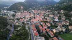 Foto Appartamento in vendita a Finale Ligure - 3 locali 90mq