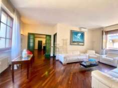 Foto Appartamento in vendita a Firenze - 6 locali 155mq