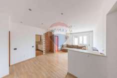 Foto Appartamento in vendita a Fiumicino