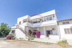 Foto Appartamento in vendita a Fiumicino