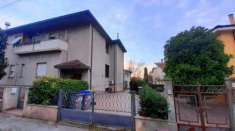 Foto Appartamento in vendita a Foligno - 5 locali 180mq