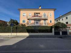 Foto Appartamento in vendita a Foligno - 5 locali 272mq