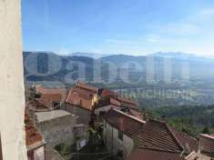 Foto Appartamento in vendita a Follo - 5 locali 114mq