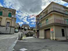 Foto Appartamento in vendita a Francavilla Di Sicilia - 4 locali 230mq