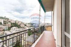 Foto Appartamento in vendita a Genova - 6 locali 101mq