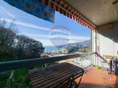 Foto Appartamento in vendita a Genova - 7 locali 110mq