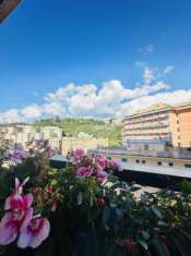 Foto Appartamento in vendita a Genova