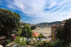 Foto Appartamento in vendita a Genova